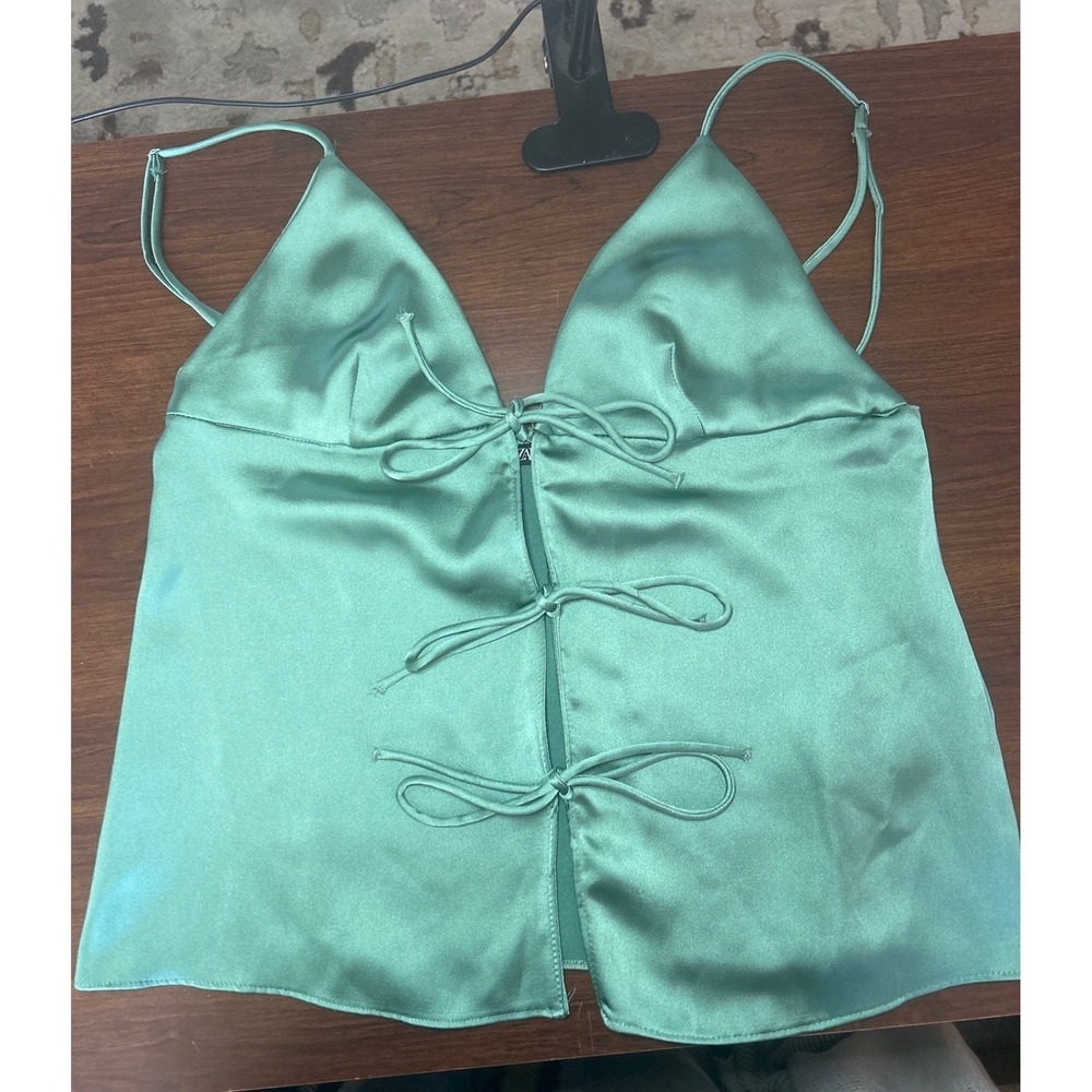 Zara Satin Tie-Front Camisole Top Size M Seafoam Green V-Neck‎ Spaghetti Strap - Picture 2 of 9
